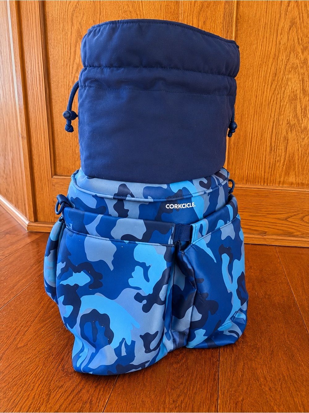 Corkcicle Blue Camo Drawstring Cooler Bag